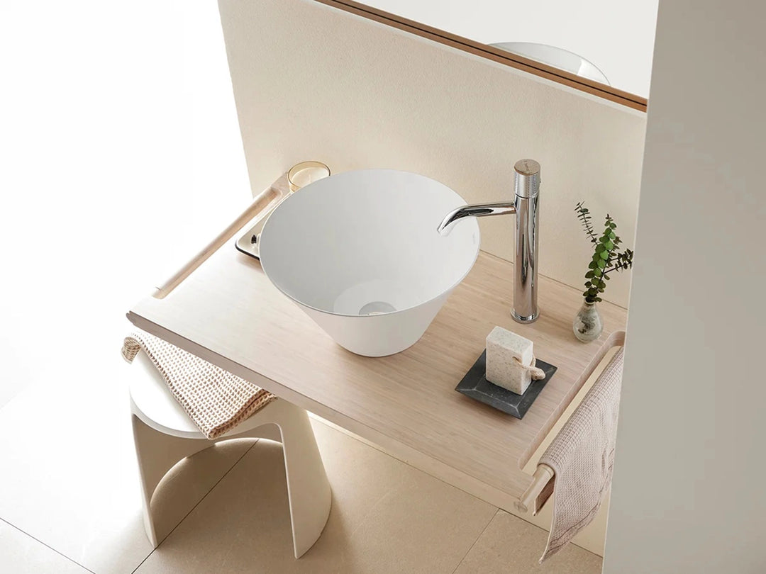 White vessel sink