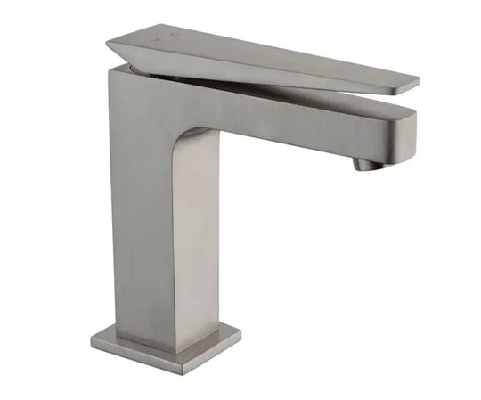Abruzzo bathroom sink faucet. Italian faucets. Paini