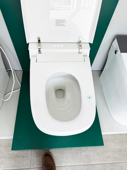 Zenix square Smart Toilet, Floor Mount, White Vitreous China. Roca