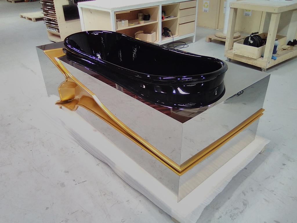 Lapiaz Mirrored-Gold Luxury Bathtub MV